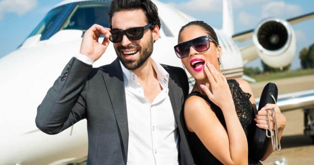 Elite Credit Cards Aimed At Wealthy Clients